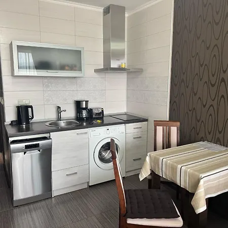 Lejlighed Lovely With Sea View Grand